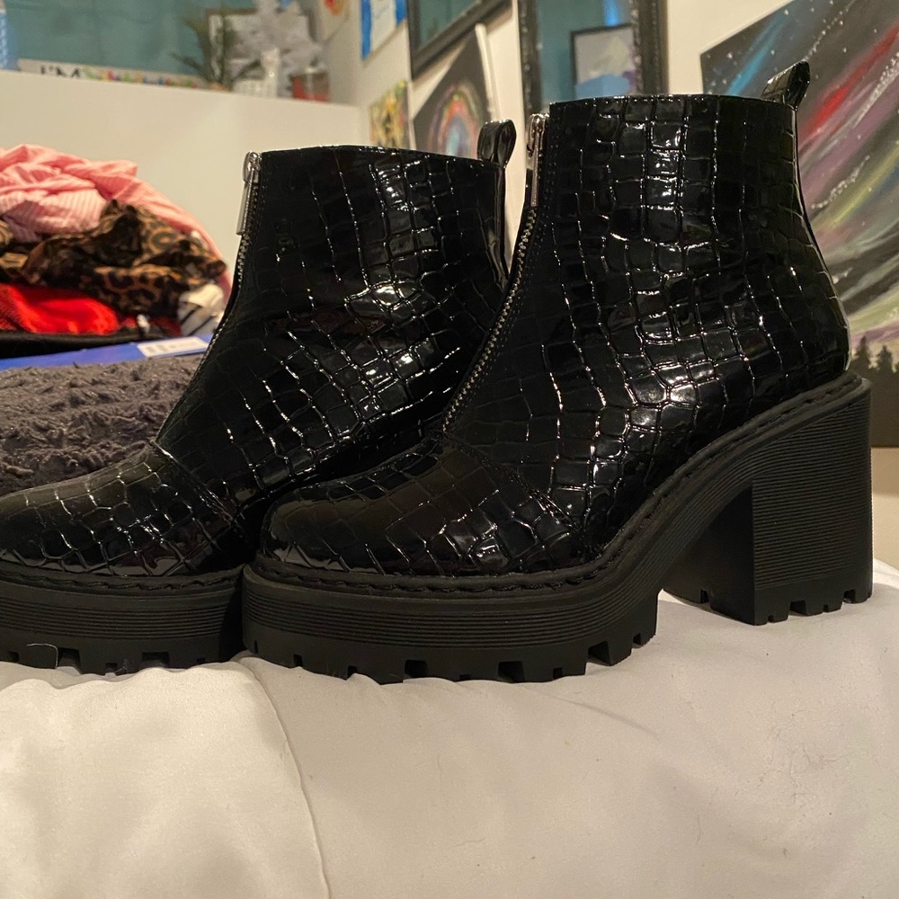 MissGuided Faux Leather Crocodile Platforms